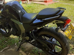 yamaha-fz-v.2-2015-motorbikes-for-sale-in-kandy