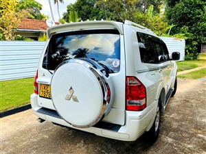 mitsubishi-montero-2006-jeeps-for-sale-in-colombo