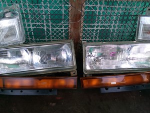 mitsubishi-fuso-canter-front-light-set-2010-spare-parts-for-sale-in-trincomalee