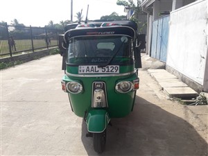 bajaj-three-wheel-2015-three-wheelers-for-sale-in-kalutara