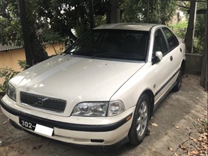 volvo-s40-2000-cars-for-sale-in-kandy