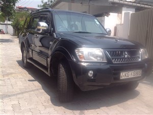 mitsubishi-montero-2006-jeeps-for-sale-in-colombo
