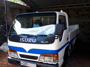 isuzu-elf-2000-trucks-for-sale-in-puttalam