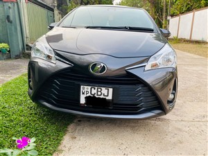 toyota-vitz-2017-cars-for-sale-in-gampaha