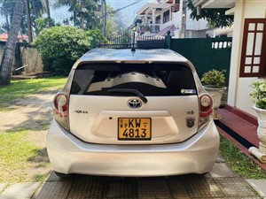 toyota-aqua-g-grade-2012-cars-for-sale-in-colombo