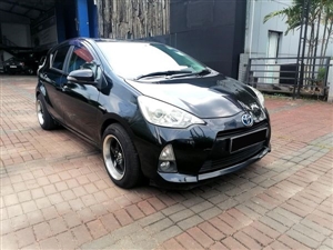 toyota-aqua-2013-cars-for-sale-in-colombo