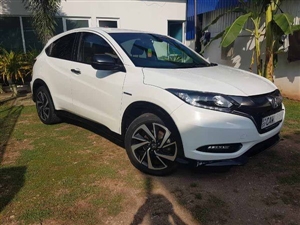 honda-vezel-2017-jeeps-for-sale-in-puttalam