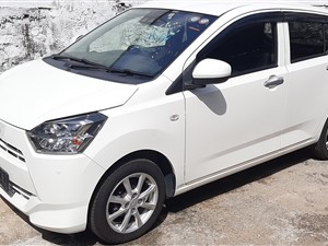 daihatsu-mira-eis-sa3-led-pearlwhite-fullyloaded-2017-cars-for-sale-in-colombo