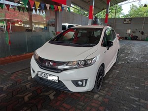 honda-fit-gp5-2014-cars-for-sale-in-gampaha