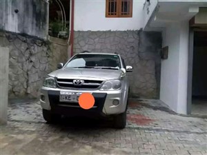 toyota-fortuner-2006-jeeps-for-sale-in-kandy