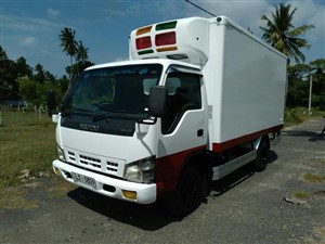isuzu-elf-freezer-truck-2005-trucks-for-sale-in-puttalam