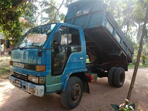 isuzu-elf-1980-trucks-for-sale-in-puttalam