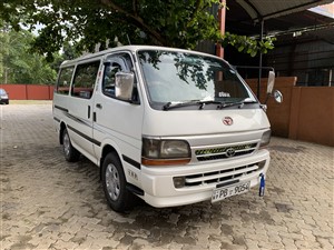 toyota-dolpin-2015-vans-for-sale-in-anuradapura