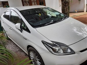toyota-prius-s-grade-2013-cars-for-sale-in-colombo