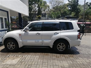 mitsubishi-gdi-exeed-pajero-v75w-2001-jeeps-for-sale-in-kandy