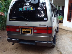 nissan-caravan-1992-vans-for-sale-in-kandy