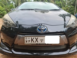 toyota-aqua-2012-cars-for-sale-in-colombo