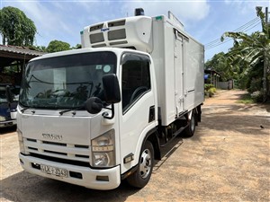 isuzu-freezer-truck-2008-trucks-for-sale-in-puttalam