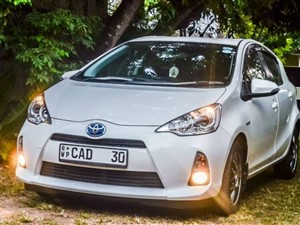 toyota-aqua-2013-cars-for-sale-in-gampaha