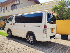 toyota-kdh-(trh)-200-2007-vans-for-sale-in-kalutara