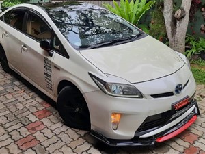 toyota-prius-2012-cars-for-sale-in-colombo