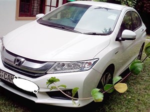 honda-grace-2015-cars-for-sale-in-colombo