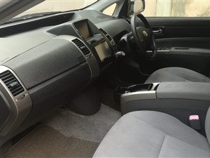 toyota-toyota-prius--2--j.....-2011-cars-for-sale-in-colombo