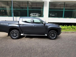 mitsubishi-l200-sportero-2020-pickups-for-sale-in-colombo