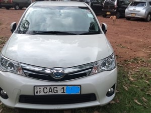 toyota-axio-2015-cars-for-sale-in-colombo