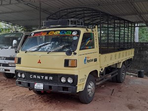 mitsubishi-canter-1983-trucks-for-sale-in-puttalam