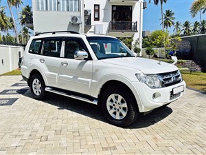 mitsubishi-montero-2013-jeeps-for-sale-in-gampaha