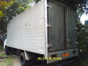 isuzu-aluminum-lorry-full-body-2015-spare-parts-for-sale-in-gampaha