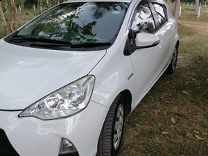 toyota-aqua-s-limitef-2011-cars-for-sale-in-puttalam