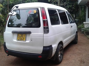 toyota-town-ace-cr42(noha)-2003-vans-for-sale-in-colombo