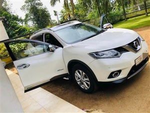 nissan-x-trail-2015-jeeps-for-sale-in-ratnapura