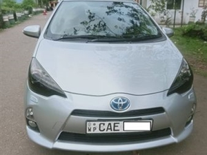 toyota-aqua-2015-cars-for-sale-in-kalutara