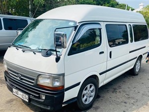 toyota-hiace-dolphin-2001-vans-for-sale-in-puttalam