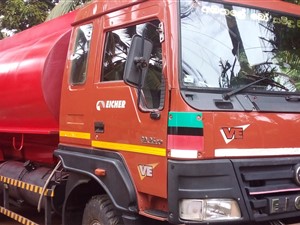 other-eicher-bowser-2015-trucks-for-sale-in-gampaha