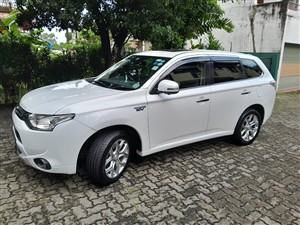 mitsubishi-outlander-2015-jeeps-for-sale-in-colombo