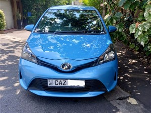 toyota-vitz-2015-cars-for-sale-in-colombo