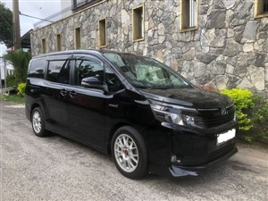 toyota-voxy-2014-jeeps-for-sale-in-gampaha