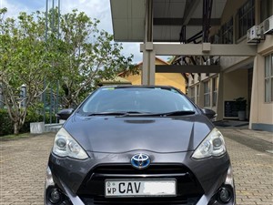 toyota-aqua-s-grade-2015-cars-for-sale-in-colombo