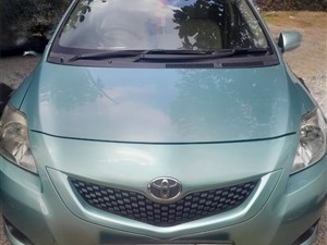 toyota-yaris-2012-cars-for-sale-in-colombo