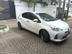 toyota-aqua---g-grade-2013-cars-for-sale-in-colombo
