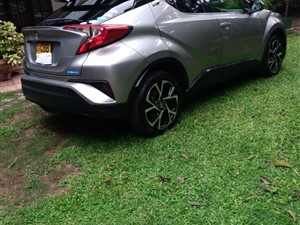 toyota-chr-2017-cars-for-sale-in-gampaha