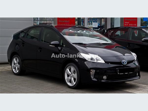 Toyota Prius S TOURING For Rent