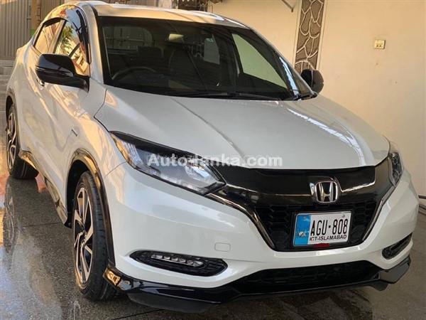 HONDA VEZEL FOR RENT