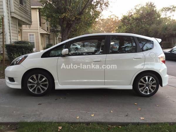 HONDA FIT HYBRID CAR FOR RENT