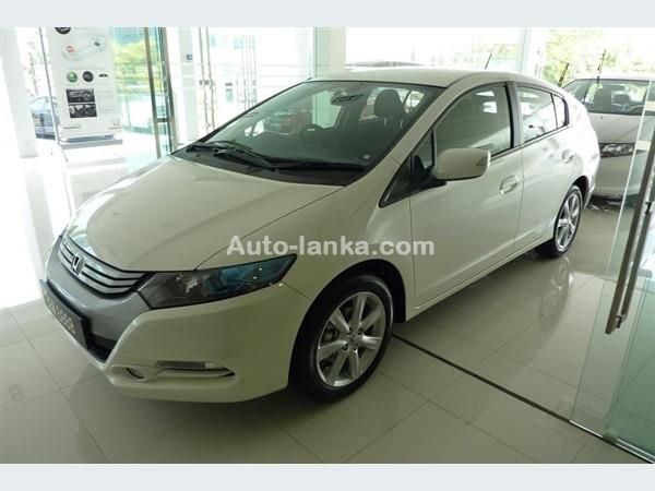 HONDA INSIGHT HYBRID CAR FOR RENT