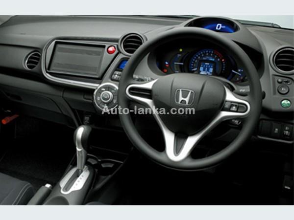 HONDA INSIGHT HYBRID CAR FOR RENT